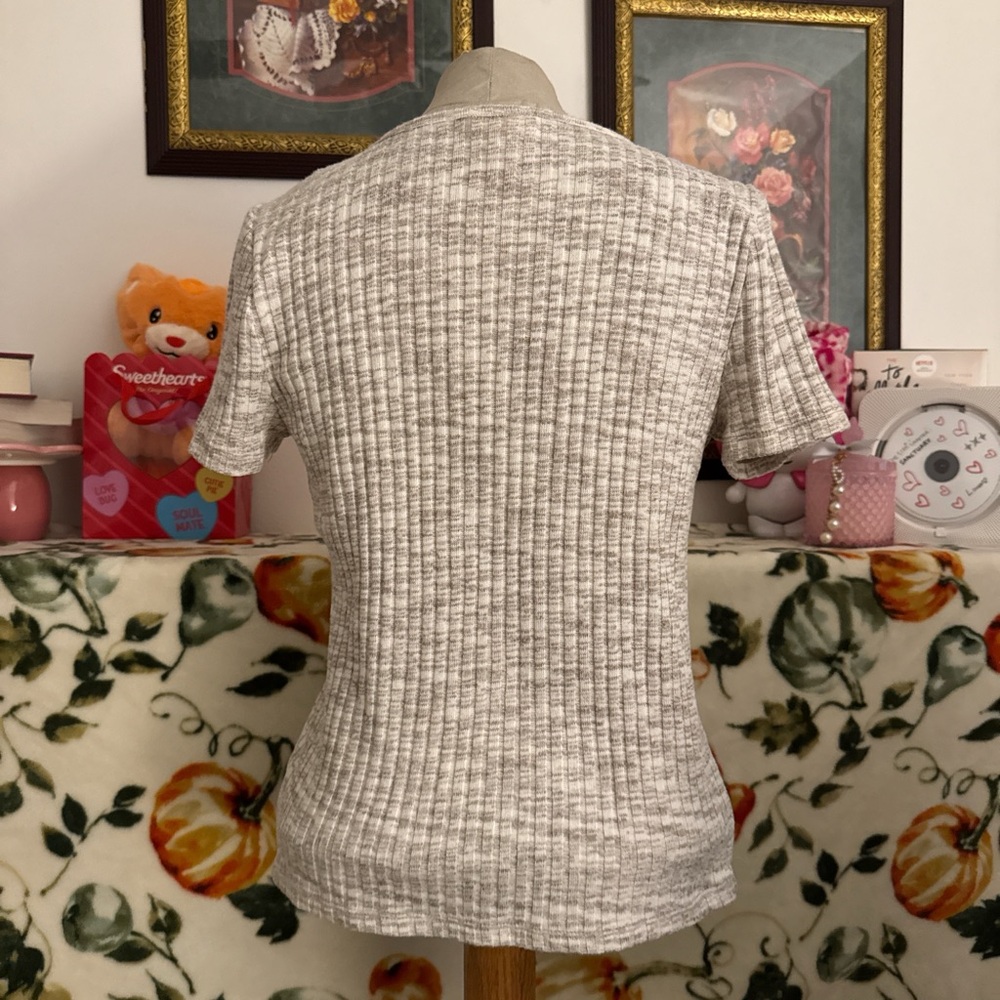 Grey button up - Picture 5 of 6